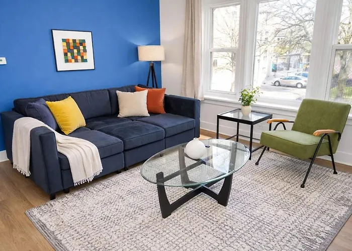 Modern 3br King Near United Center