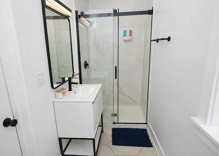 Modern 3br King Near United Center * Chicago